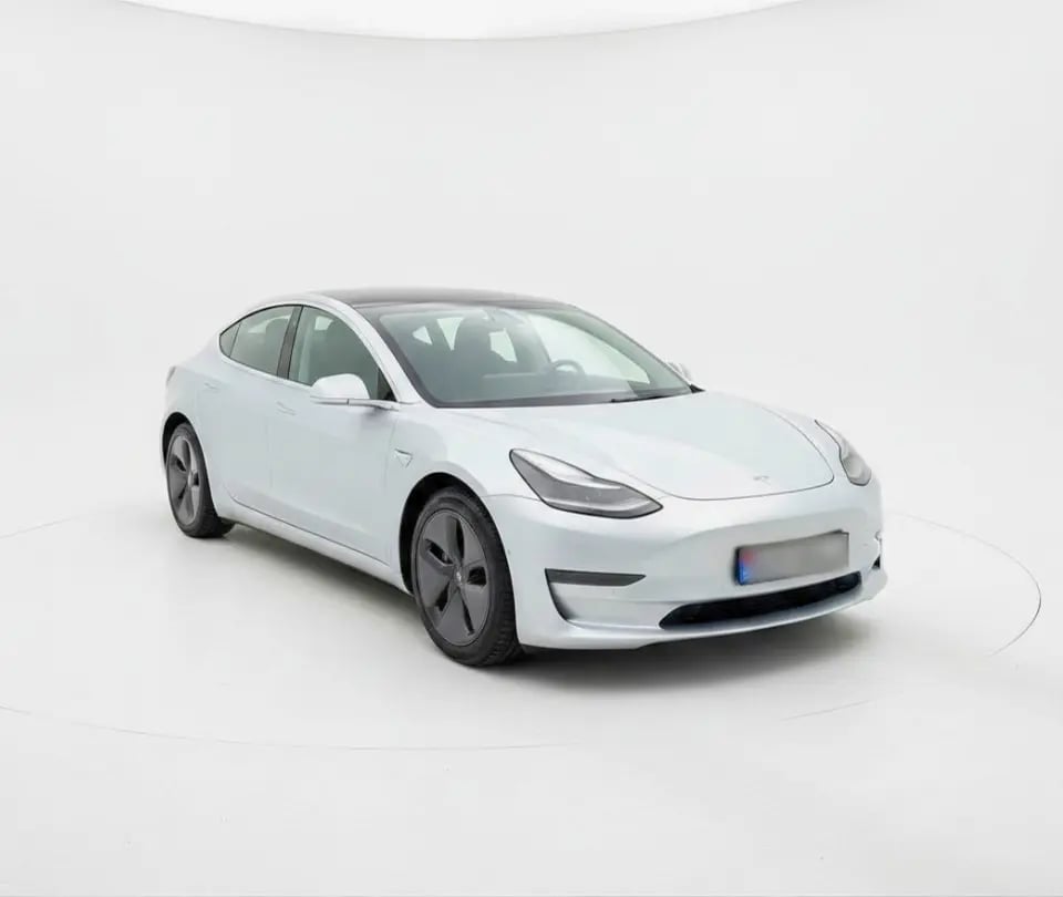 Аренда TESLA MODEL 3 в Тбилиси