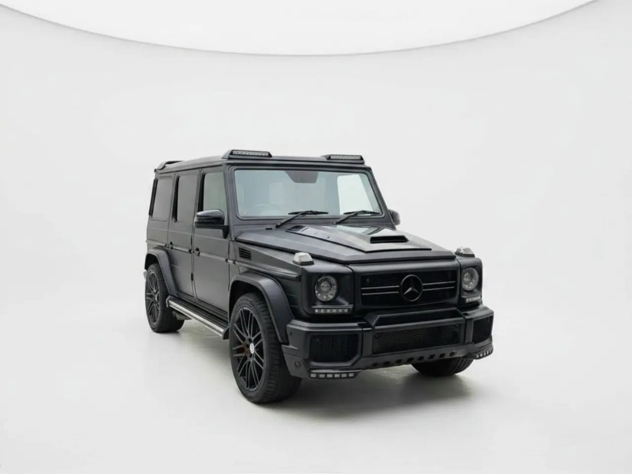 Rent MERCEDES BENZ G-WAGON in Tbilisi